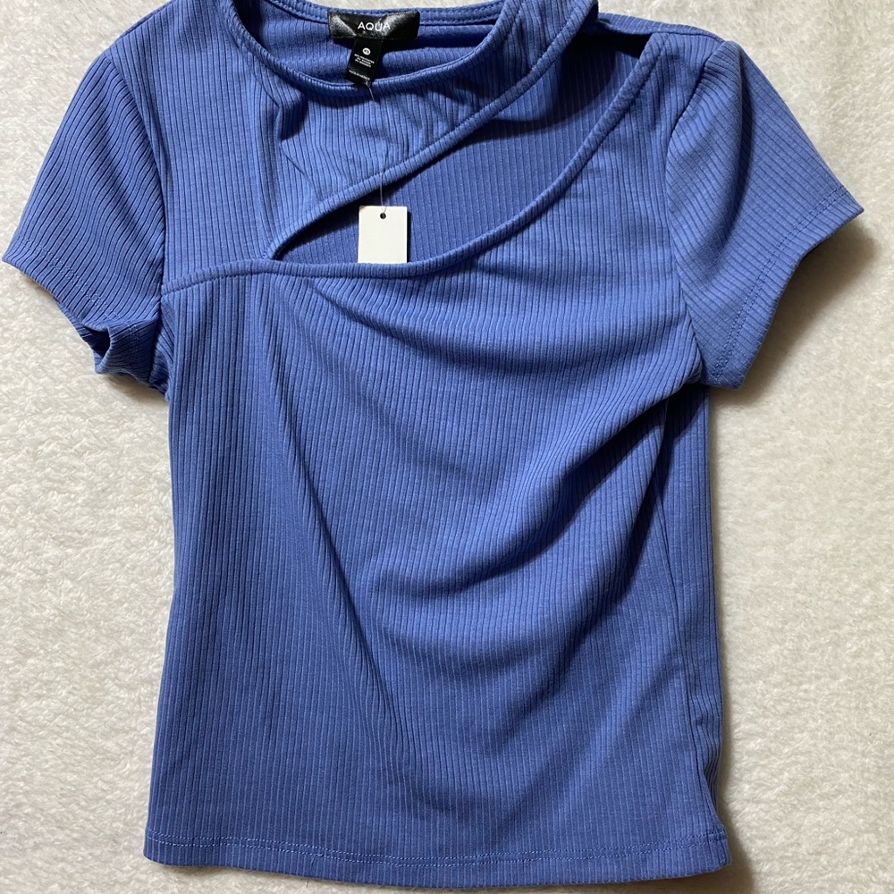 100% Bloomingdale’s exclusive XS blue women’s ribbed crop top